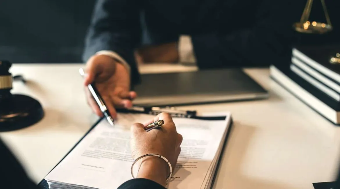 Top 8 Tips to Prevent Contract Disputes